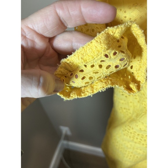 Talbots Petites Women's Yellow Eyelet Cotton Short Sleeve Top - P  Zippered Side - Picture 6 of 12